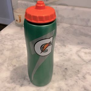 Gatorade green water bottle - not used